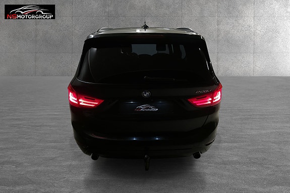 BMW 220d 12 of 30