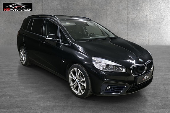 BMW 220d 4 of 30
