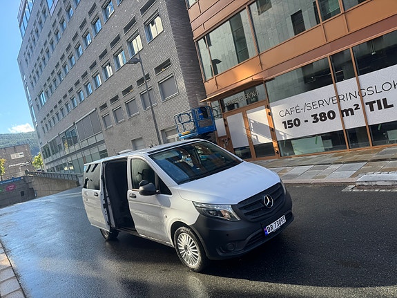 Mercedes-Benz Vito 119 11 of 30