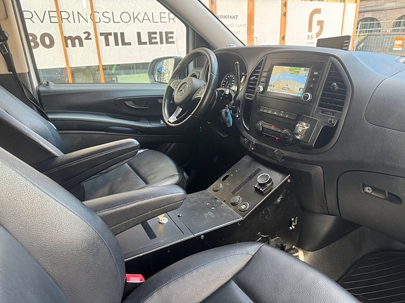 Mercedes-Benz Vito 119 19 of 30