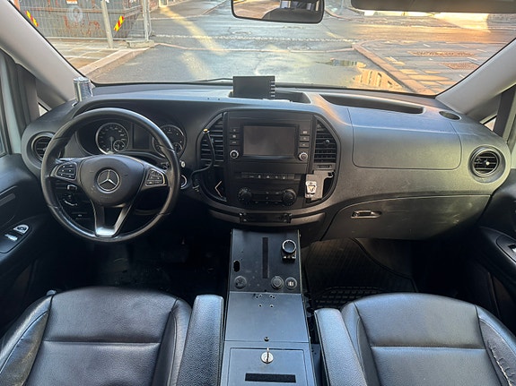 Mercedes-Benz Vito 119 14 of 30