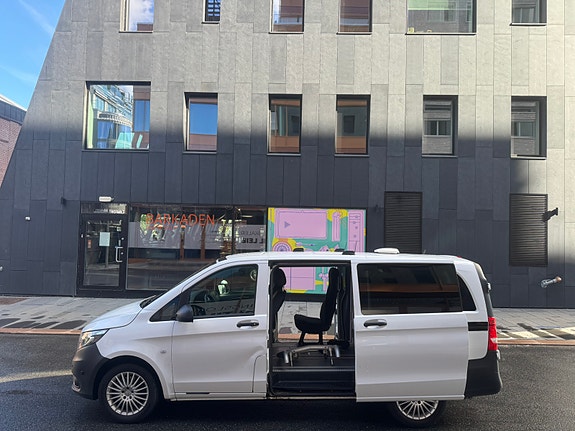 Mercedes-Benz Vito 119 9 of 30
