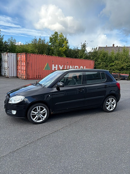 Skoda Fabia 5 of 13