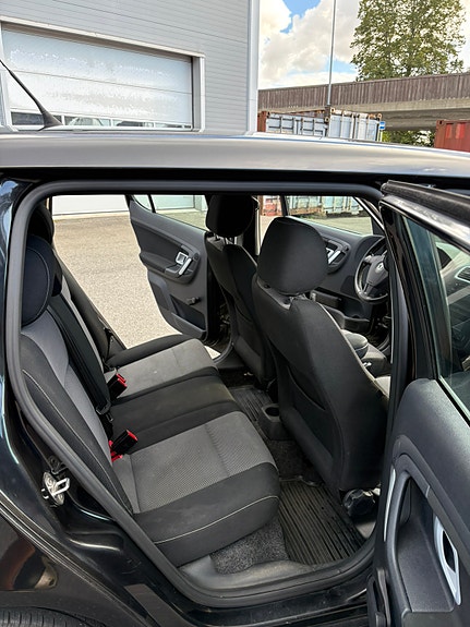 Skoda Fabia 9 of 13