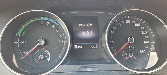 Volkswagen e-Golf VII 5 of 12