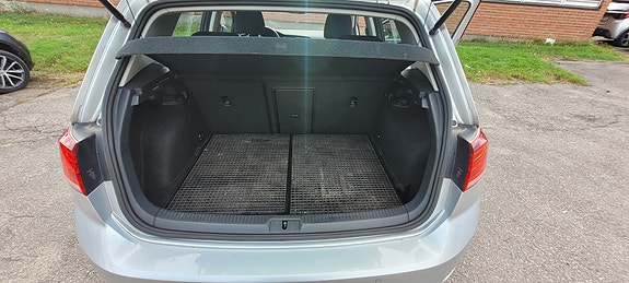 Volkswagen e-Golf VII 12 of 12