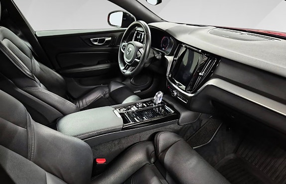 Volvo V60 7 of 14