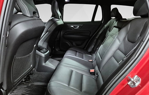 Volvo V60 8 of 14