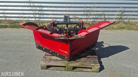 New Holland Boomer 50 med div redskap 19 of 30