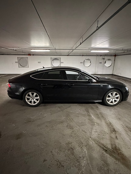 Audi A7 4 of 23