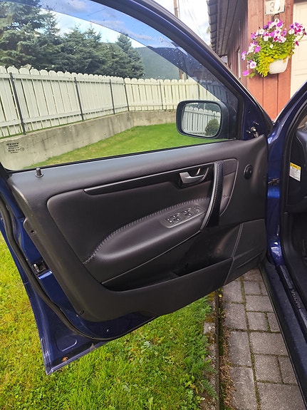 Volvo XC70 21 of 30