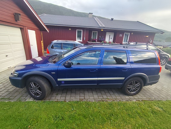 Volvo XC70 7 of 30