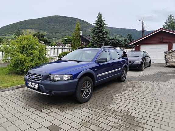Volvo XC70 4 of 30