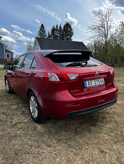 Mitsubishi Lancer 4 of 12