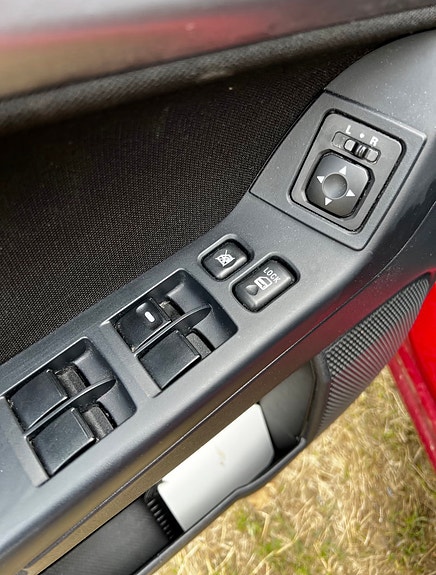 Mitsubishi Lancer 11 of 12