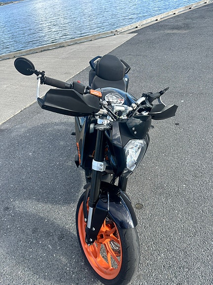 KTM 390 Duke 5 of 9