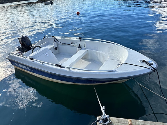 Askeladden 435 Lite: Meget pen med 2022 Yamaha 20 hk fortsatt under garanti! 2 of 21
