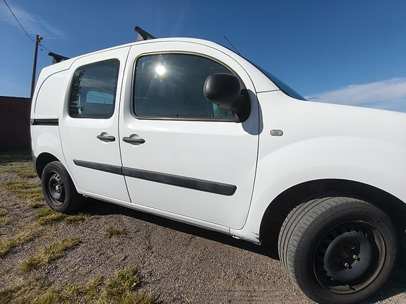 Renault Kangoo Express 14 of 23