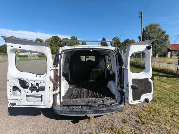 Renault Kangoo Express 18 of 23