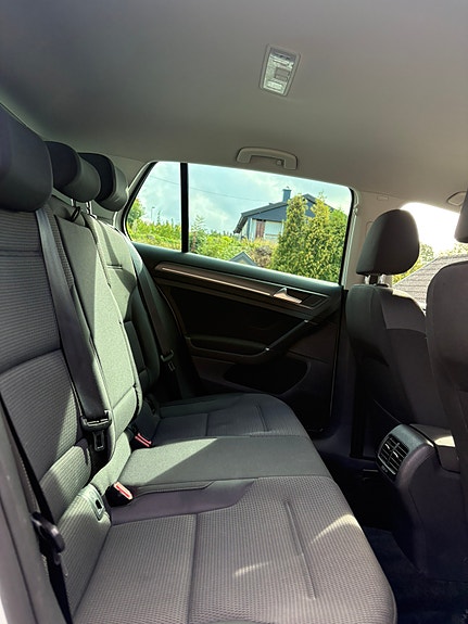 Volkswagen e-Golf VII 9 of 10
