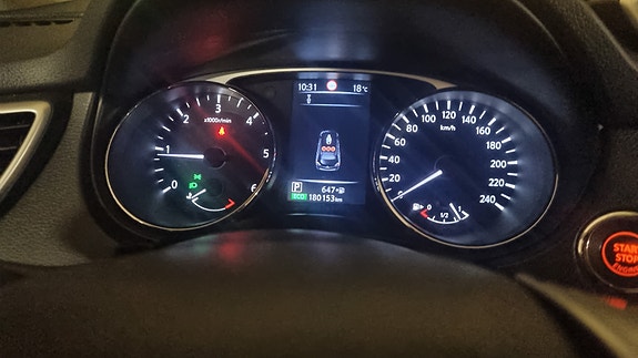 Nissan X-Trail 2 of 11