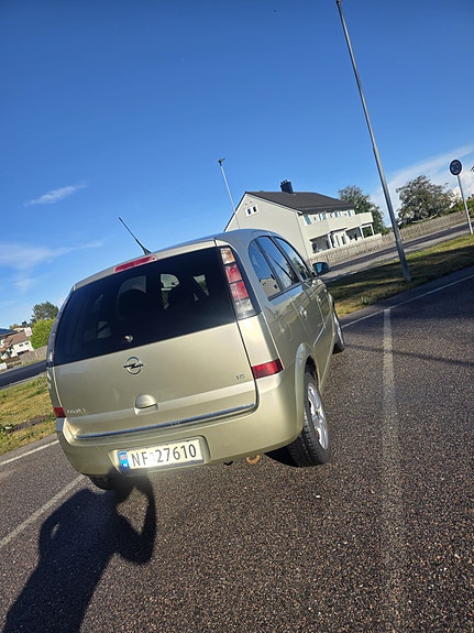Opel Meriva 4 of 8