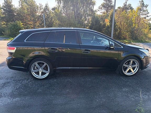Toyota Avensis 6 of 24