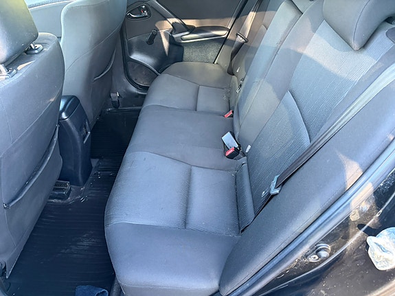 Toyota Avensis 14 of 24