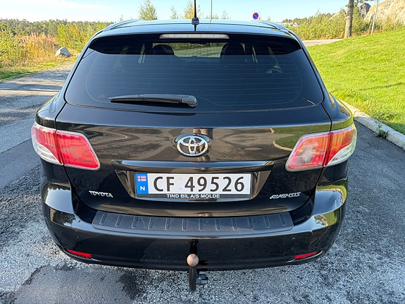 Toyota Avensis 18 of 24