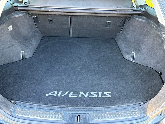 Toyota Avensis 16 of 24