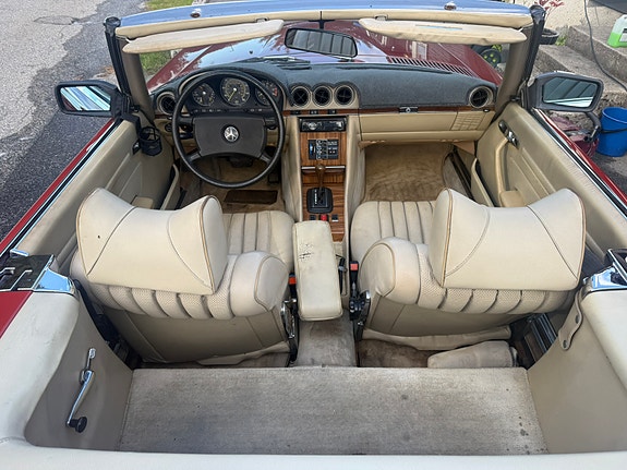 Mercedes-Benz 450 SL 14 of 16