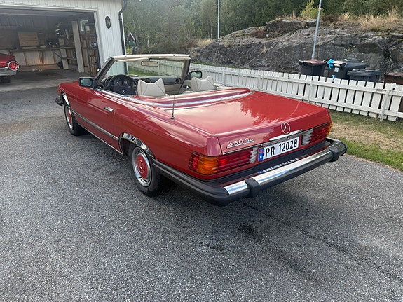 Mercedes-Benz 450 SL 6 of 16