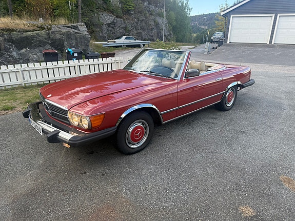 Mercedes-Benz 450 SL 7 of 16