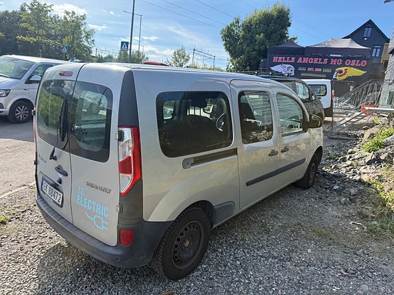 Renault Express 7 of 13