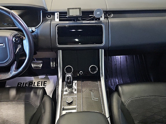 Land Rover Range Rover Sport 25 of 30
