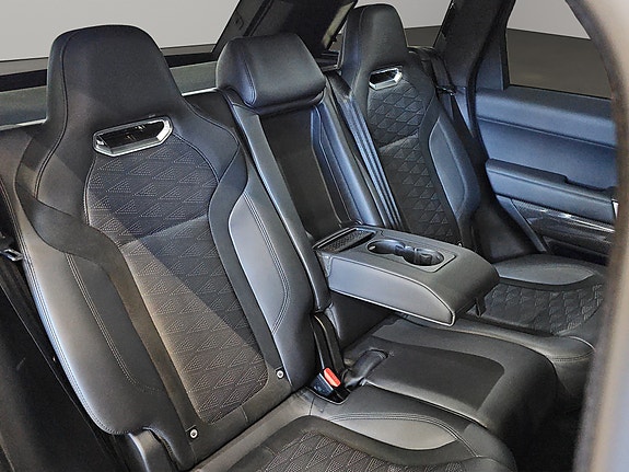 Land Rover Range Rover Sport 23 of 30