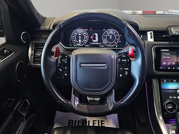 Land Rover Range Rover Sport 27 of 30