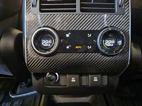 Land Rover Range Rover Sport 22 of 30