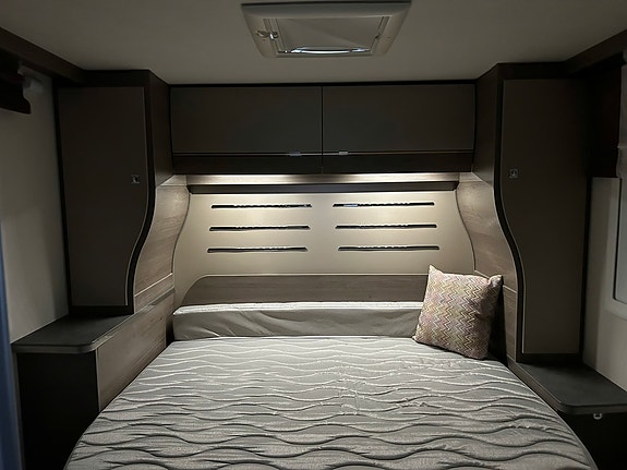 Challenger 348XLB Ford Graphite M20 - RESERVERT 30 of 30