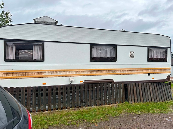 Knaus Stor Knaus azur 640 tror det er 87modell 13 of 21