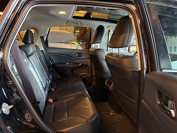 Honda CR-V 11 of 13