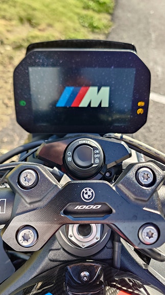 BMW M 1000 R 10 of 13