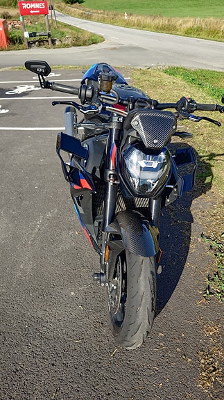 BMW M 1000 R 8 of 13
