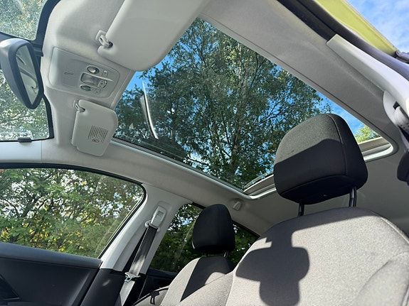 Peugeot 208 9 of 15