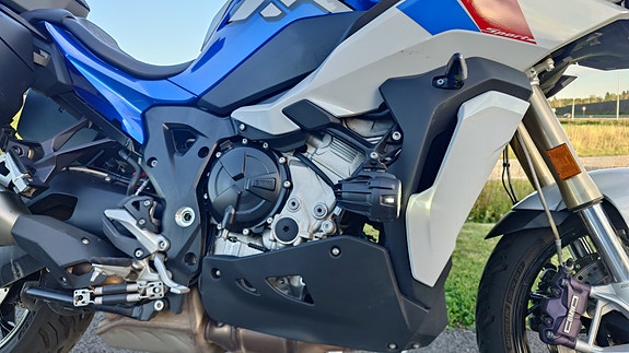 BMW S 1000 XR 4 of 13