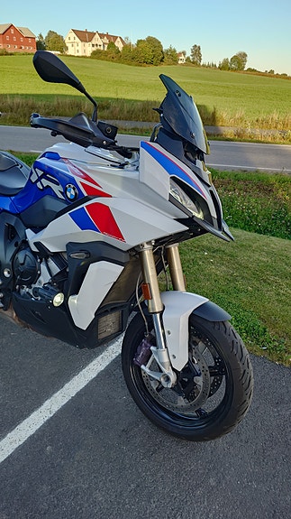 BMW S 1000 XR 8 of 13