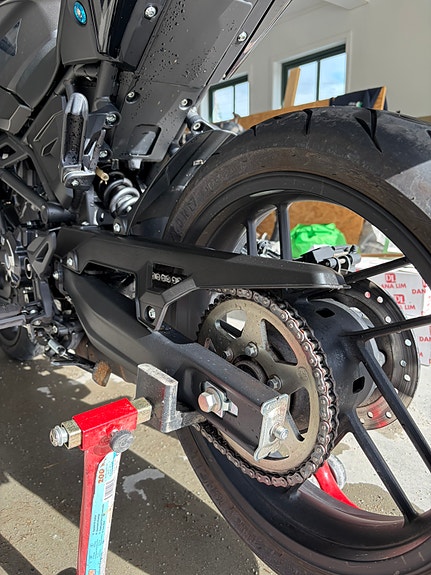 VOGE 125 R 4 of 8