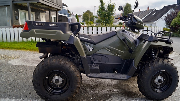 Polaris Sportsman X2 570 2 of 30