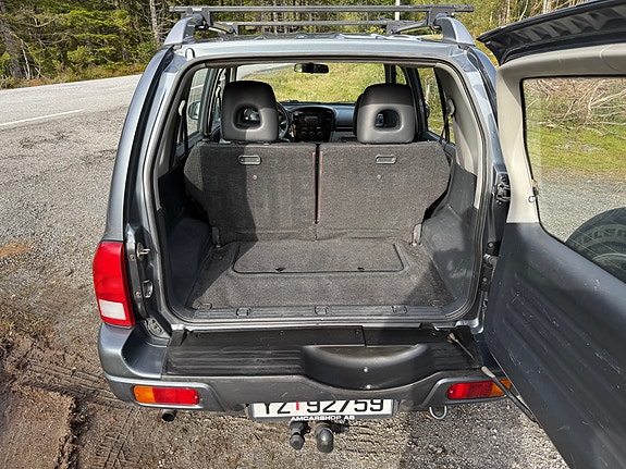 Suzuki Grand Vitara 7 of 18