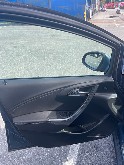 Opel Astra 12 of 30